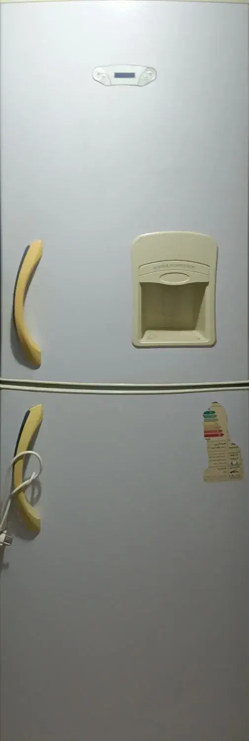 فروش یک دستگاه یخچال فریزر الکترواستیل|یخچال و فریزر|دامغان, |دیوار