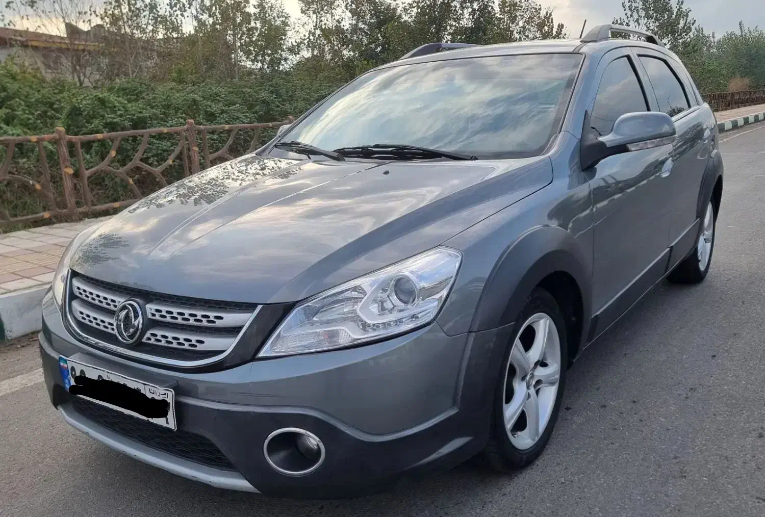 اچ سی کراس مدل ۹۷|خودرو سواری و وانت|رشت, جهاد|دیوار