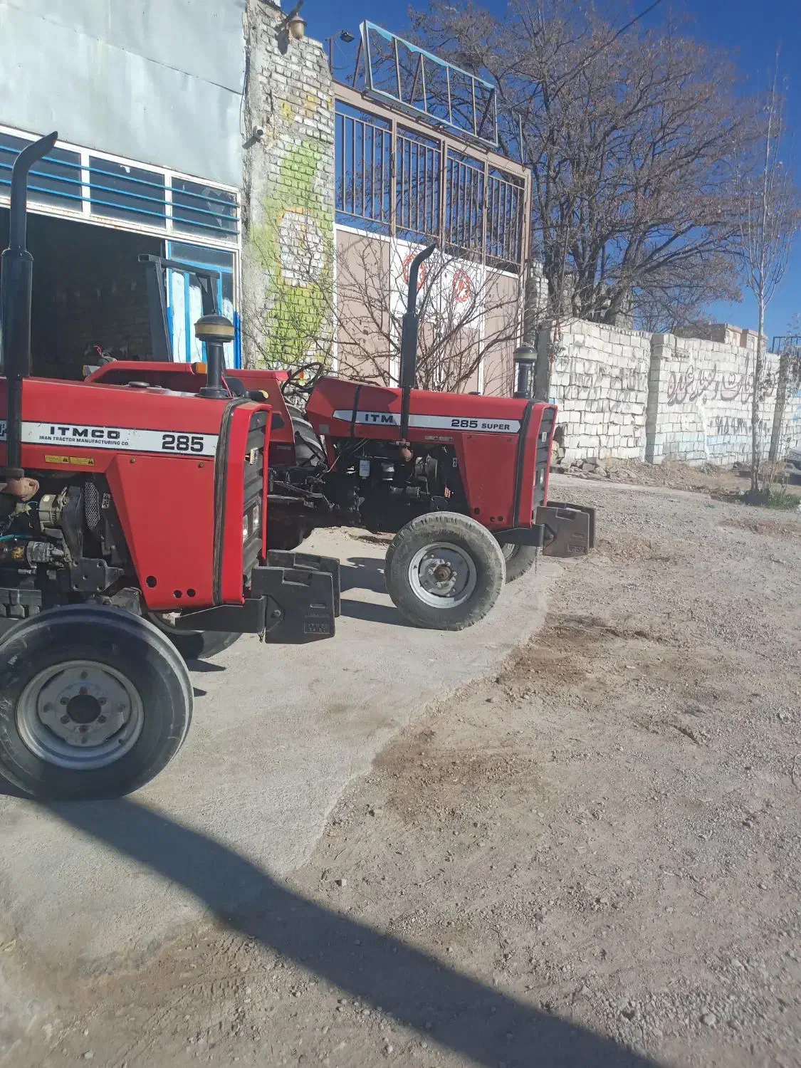 دو عدد تراکتور مدل ۹۱و۹۲|خودرو سنگین|نورآباد, |دیوار