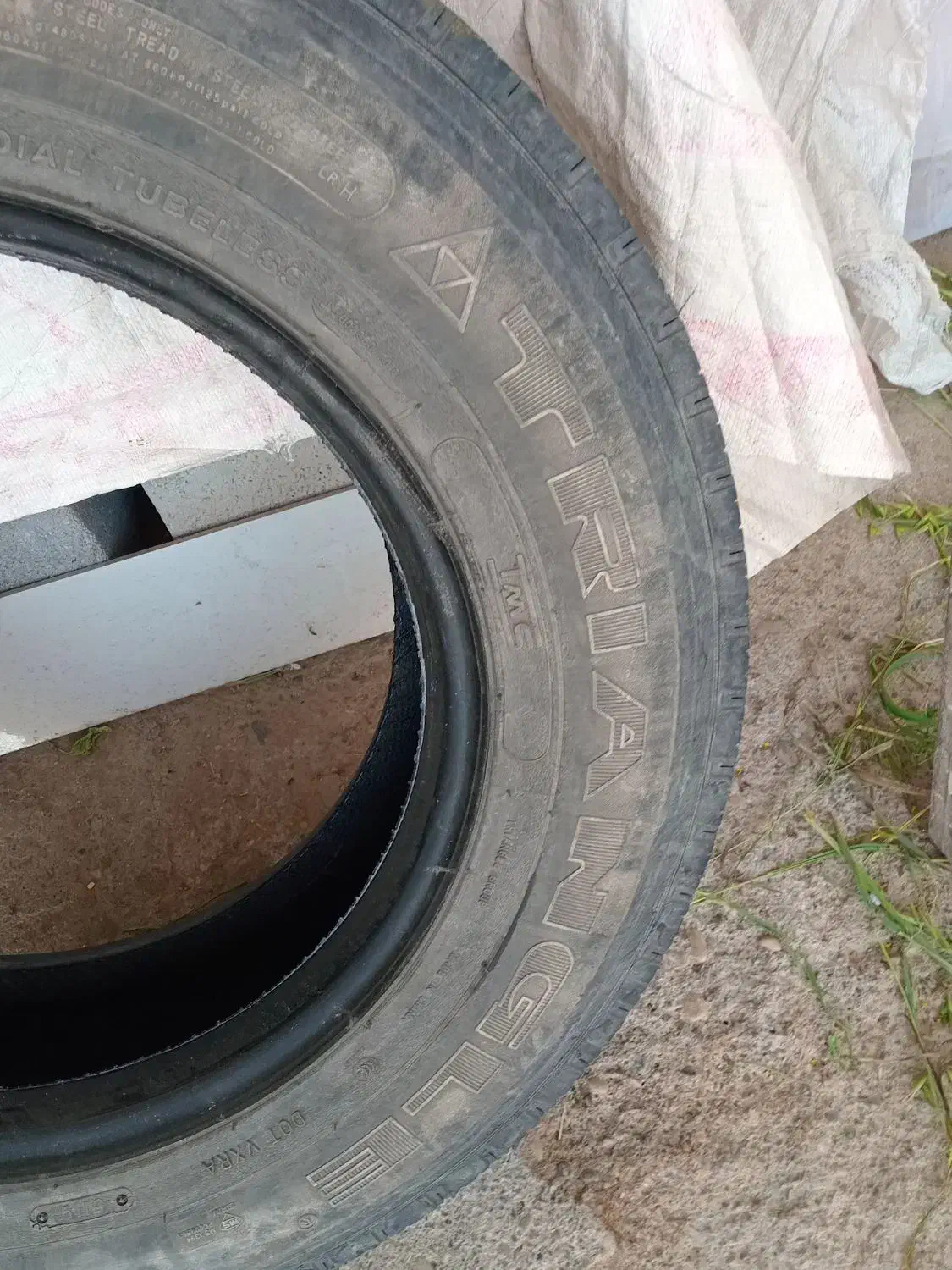 لاستیک ۲۱۵،،۱۷،۵نیسان|قطعات یدکی و لوازم جانبی|دره شهر, |دیوار