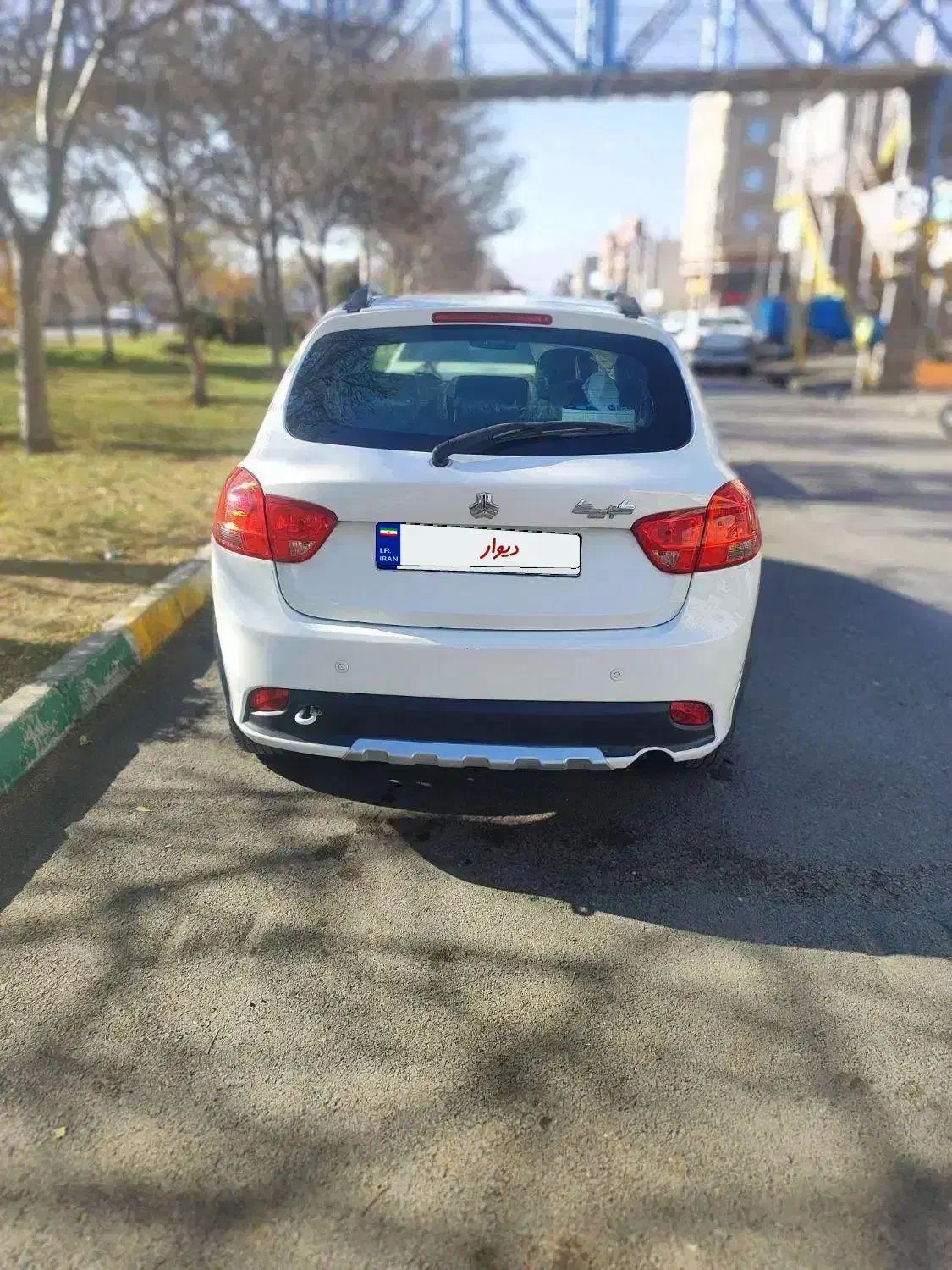 دوعددکوییک 1401بیرنگ وR1400|خودرو سواری و وانت|اردبیل, |دیوار