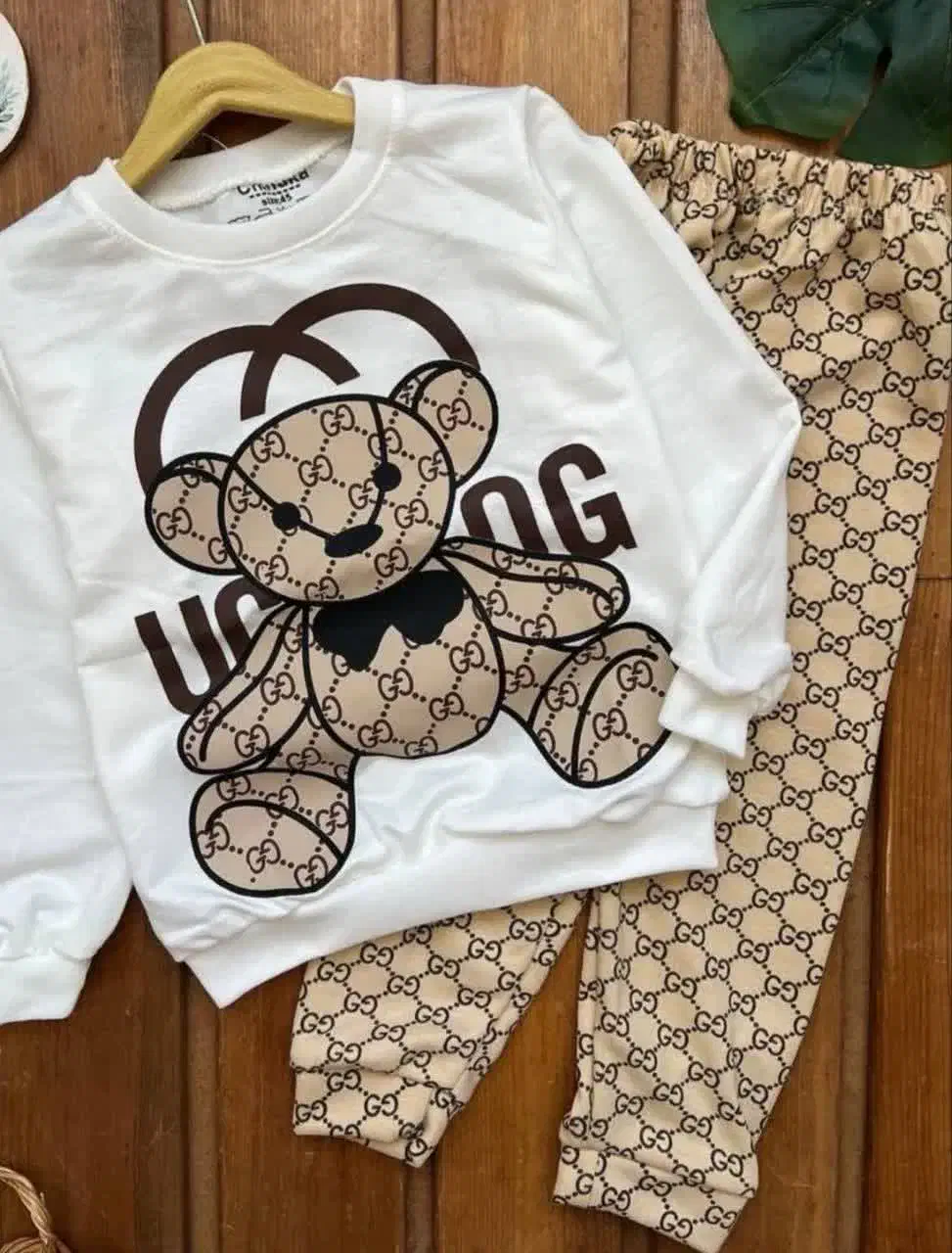 ست شاهان|لباس|شیدا, |دیوار