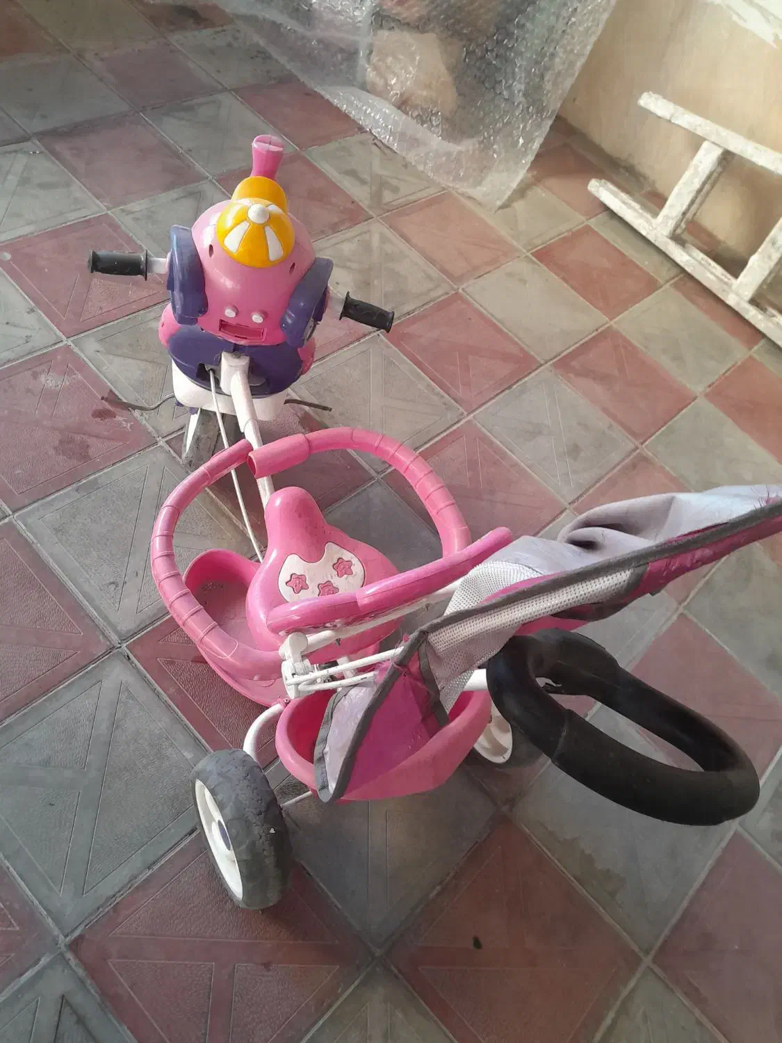 سه چرخه|اسباب‌بازی بچه|سهند, |دیوار