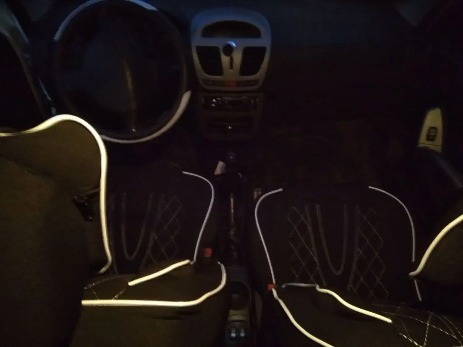 ساینا 1400|خودرو سواری و وانت|گرمسار, |دیوار