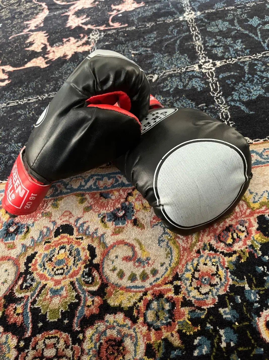 دستکش بوکس سایز۱۰|تجهیزات ورزشی|شیراز, غدیر جنوبی|دیوار