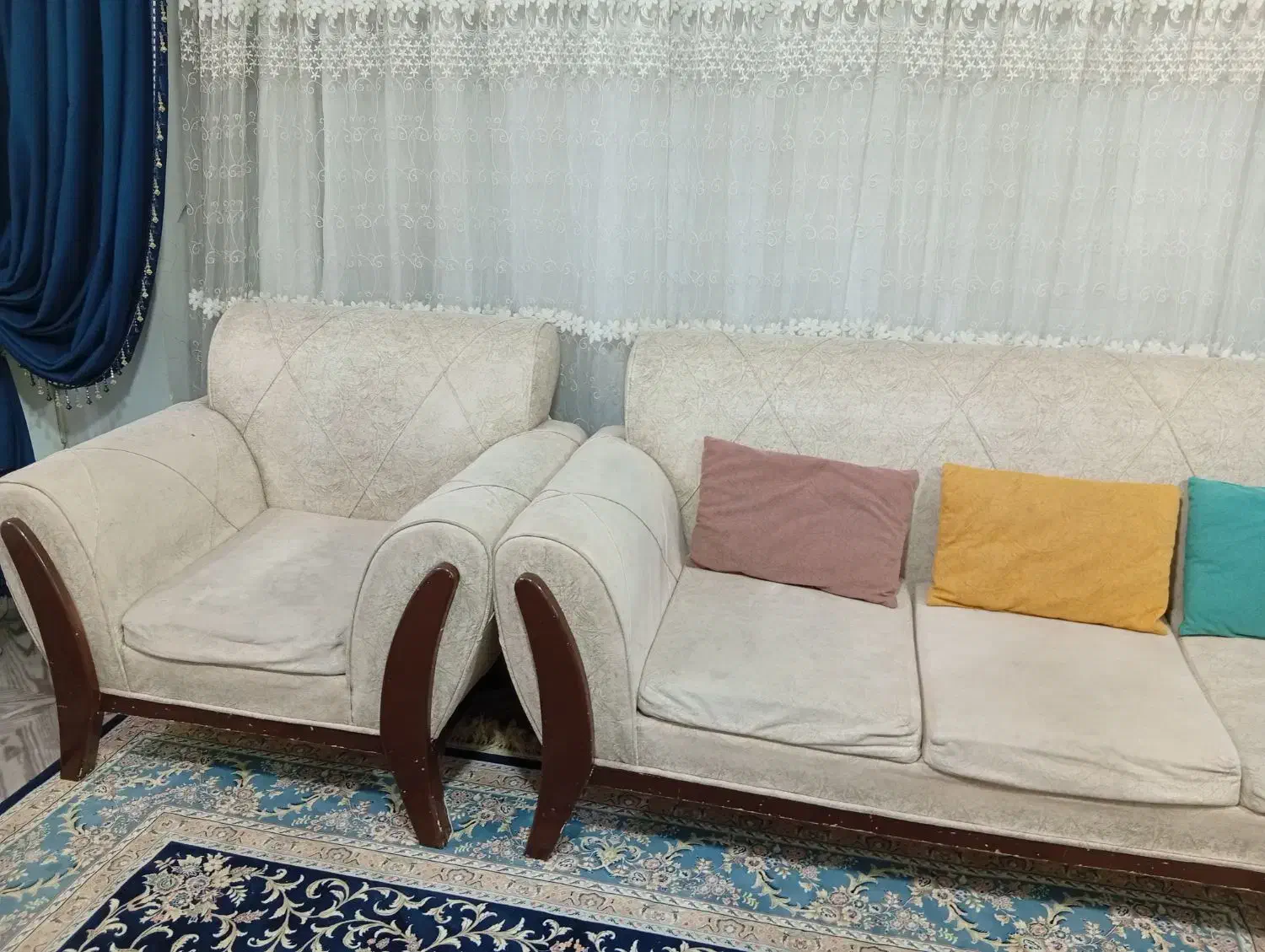 مبل راحتی|مبلمان خانگی و میز عسلی|قم, شهرک امام حسن|دیوار