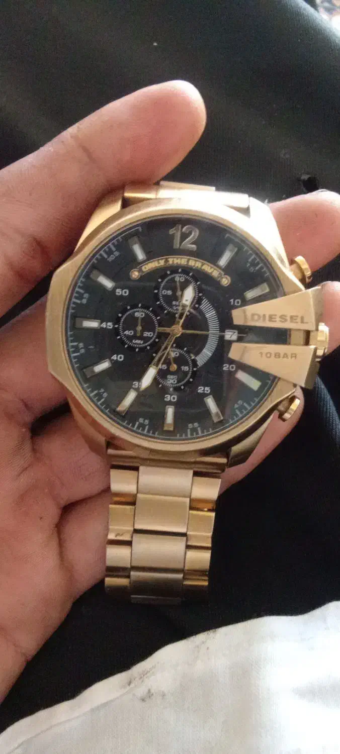 ساعت دیزل اصلی|ساعت|تربتحیدریه, منظر|دیوار