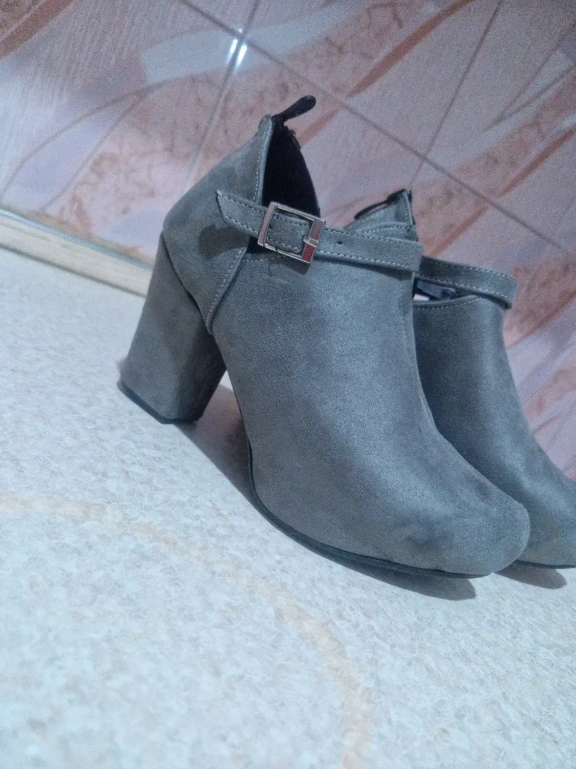 کفش نو|کیف، کفش، کمربند|تبریز, |دیوار