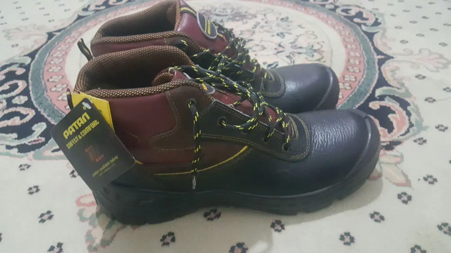 نیم پوت|کیف، کفش، کمربند|کوهدشت, |دیوار