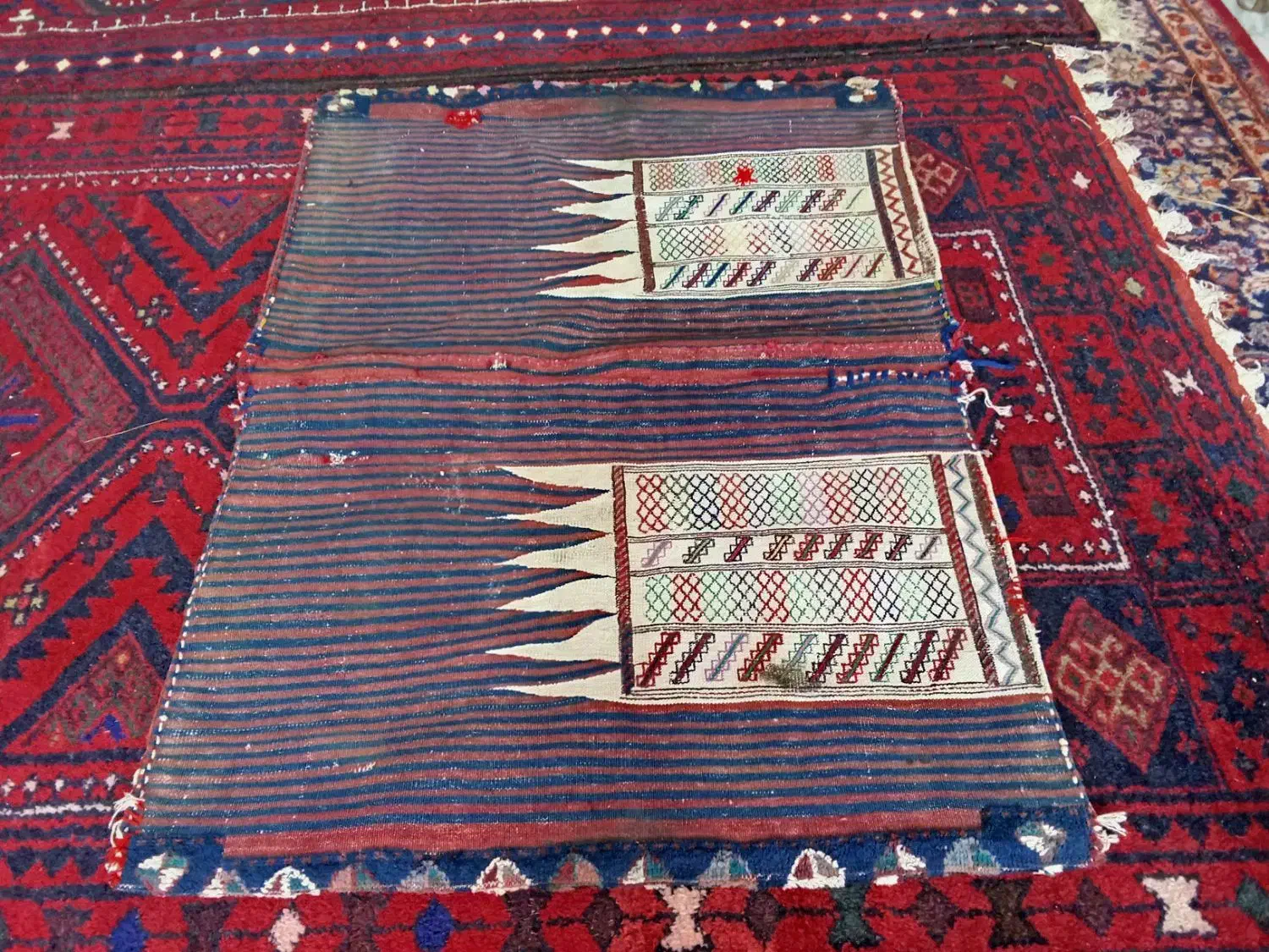 خورجین / جل / زین قدیمی|فرش|لردگان, |دیوار