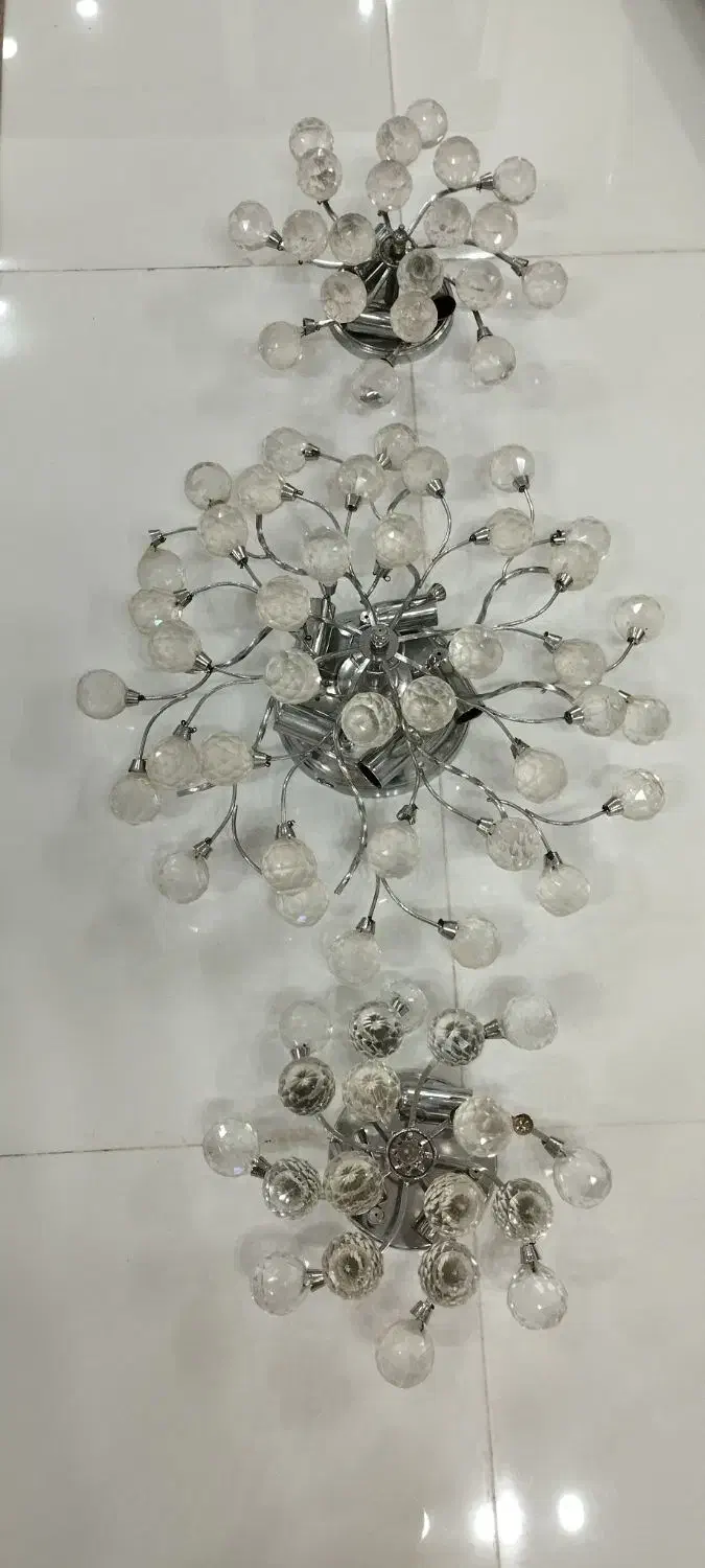 لوستر سقفی یک عدد بزرگ و دو عدد کوچک|لوستر و چراغ آویز|اهواز, فرهنگ شهر|دیوار