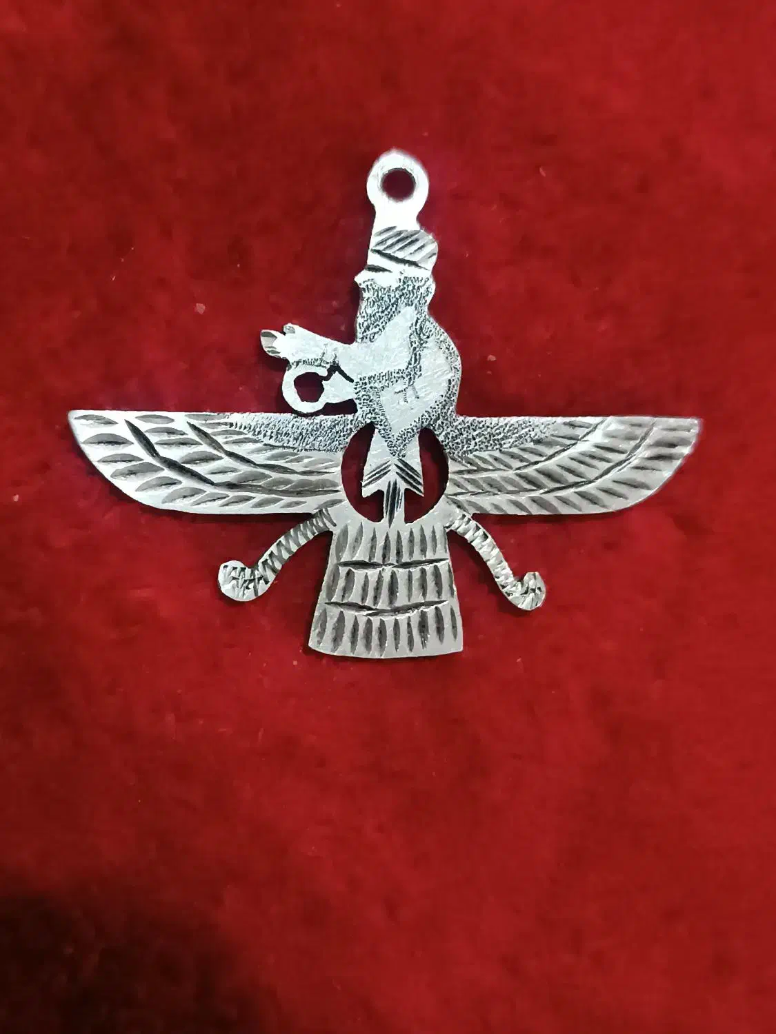 گردن آویز فروهر|جواهرات|شیراز, انجیره|دیوار