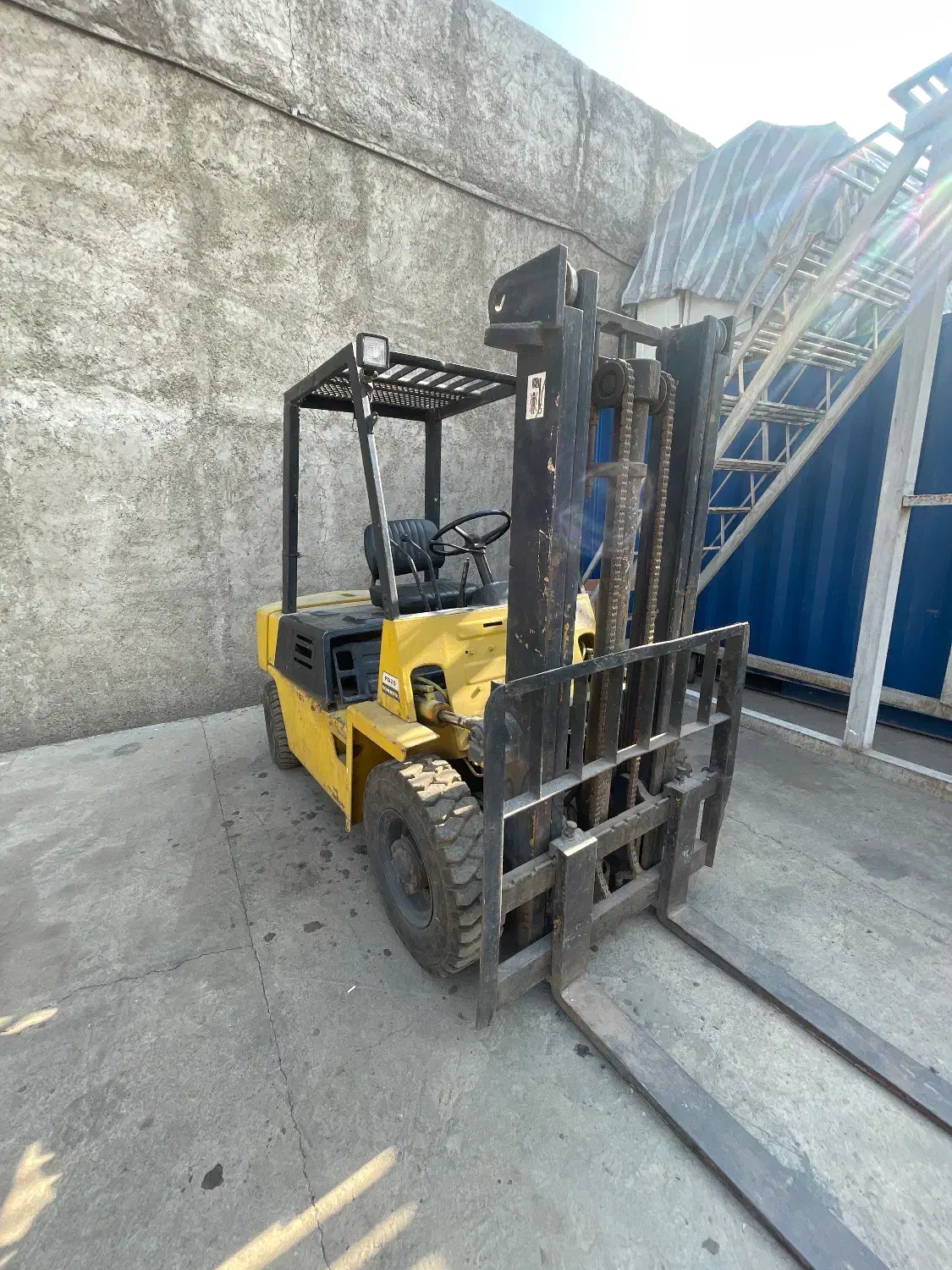 لیفتراک کوماتسو ۲ تن|خودرو سنگین|ری, علایین|دیوار