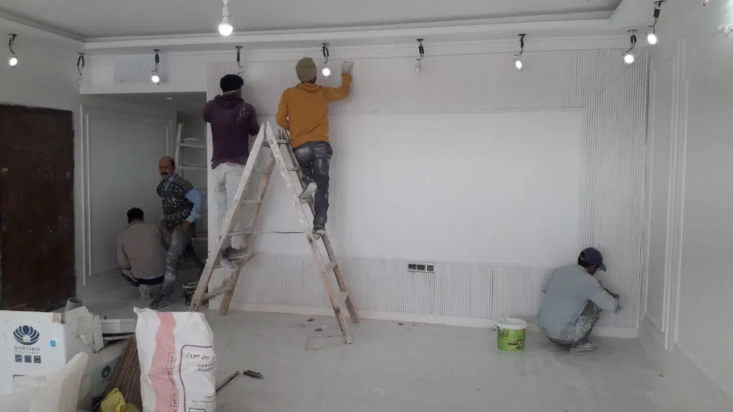 استخدام نیروی نقاشی ساختمان|استخدام معماری، عمران و ساختمانی|سبزوار, پاسداران|دیوار