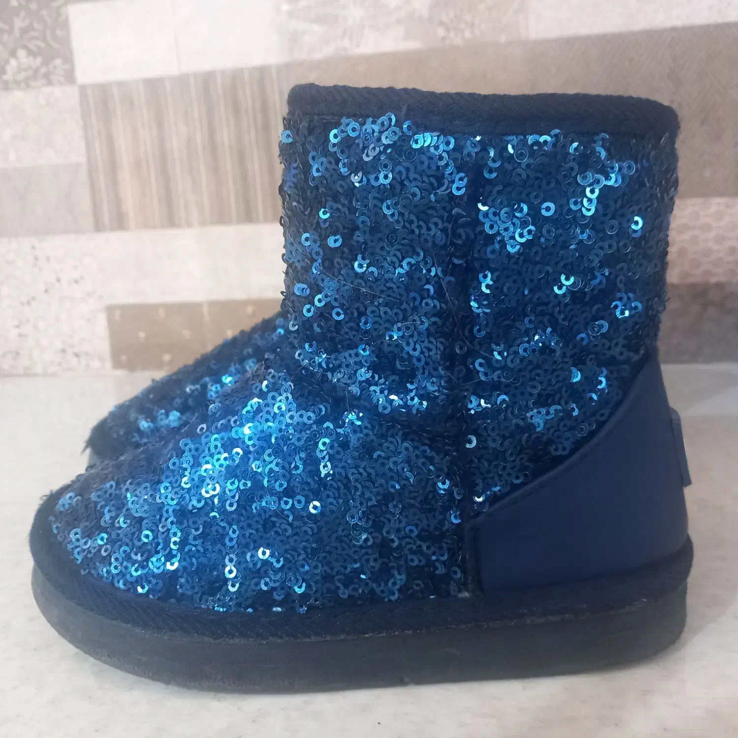 پوتین و کفش اسپورت دخترانه|کفش و لباس بچه|شیراز, دکتر حسابی|دیوار