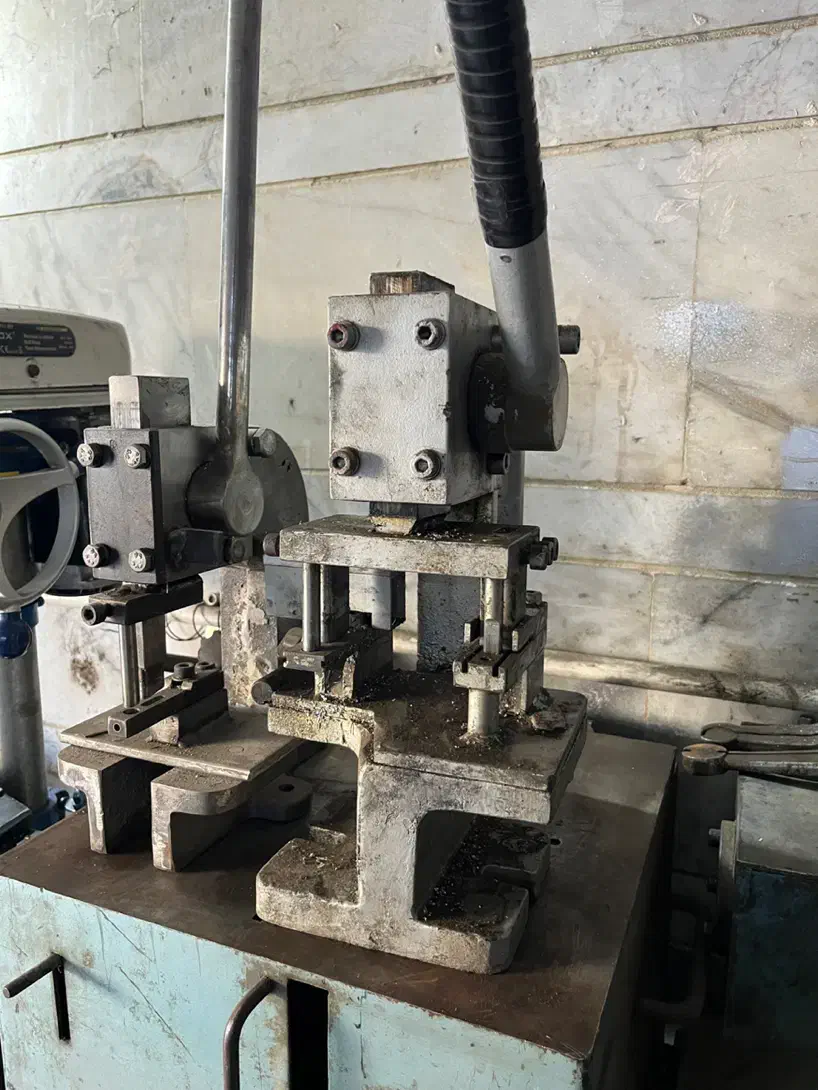 پانچ درب وپنجره الومینیوم مخصوص|ابزارآلات|لنجان, |دیوار