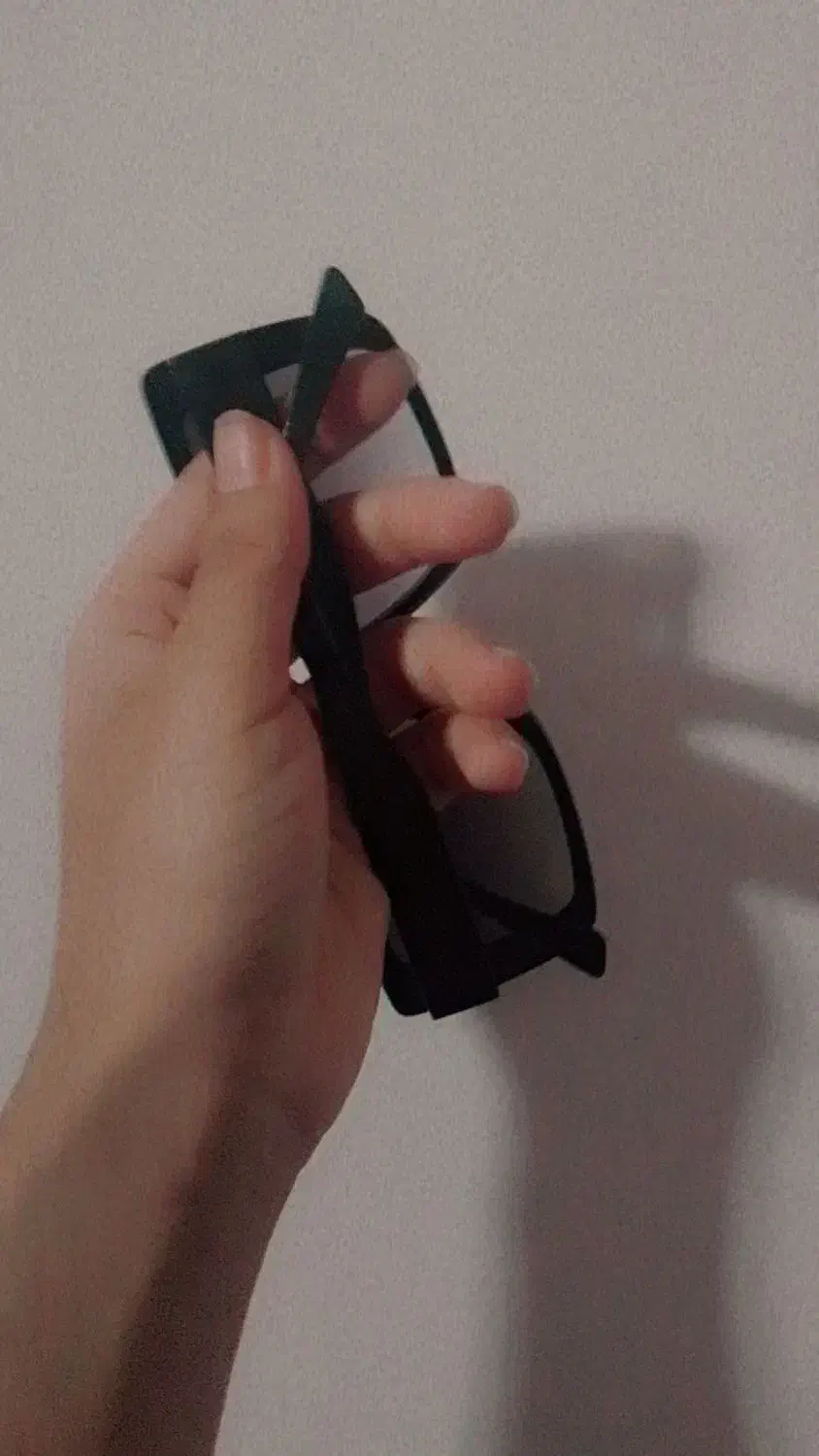 عینک|کیف، کفش، کمربند|کهنوج, |دیوار