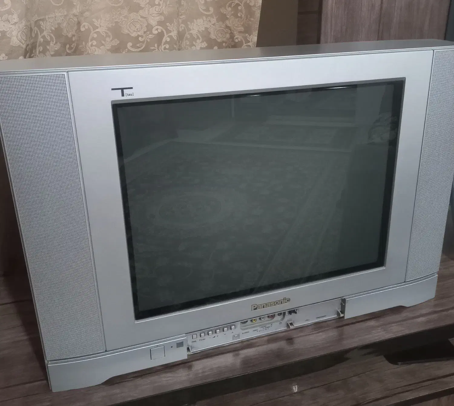 تلویزیون کارکرده|تلویزیون و پروژکتور|شاهینشهر, مسکن مهر|دیوار