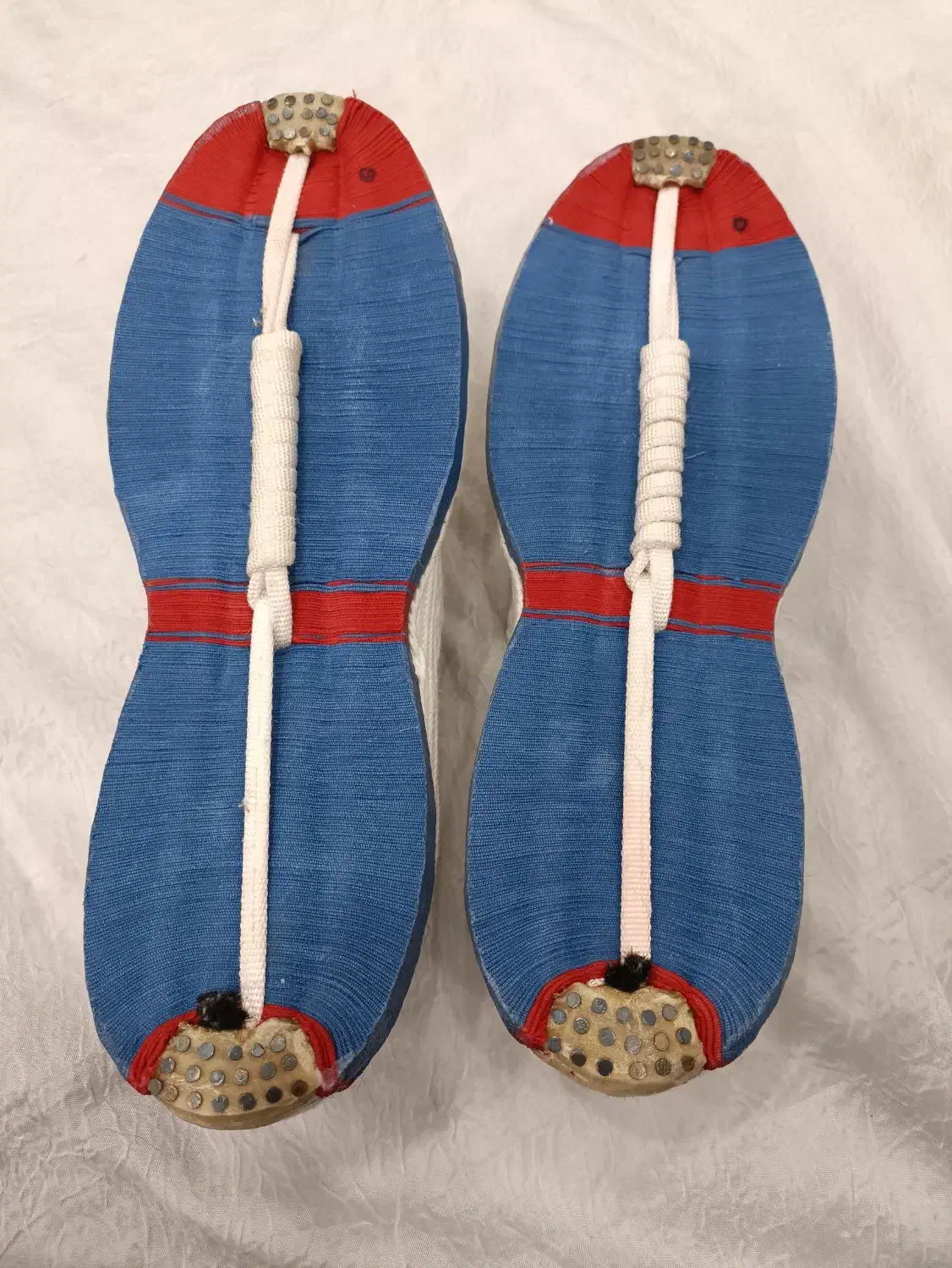 گیوه (کلاش)|کیف، کفش، کمربند|مریوان, |دیوار