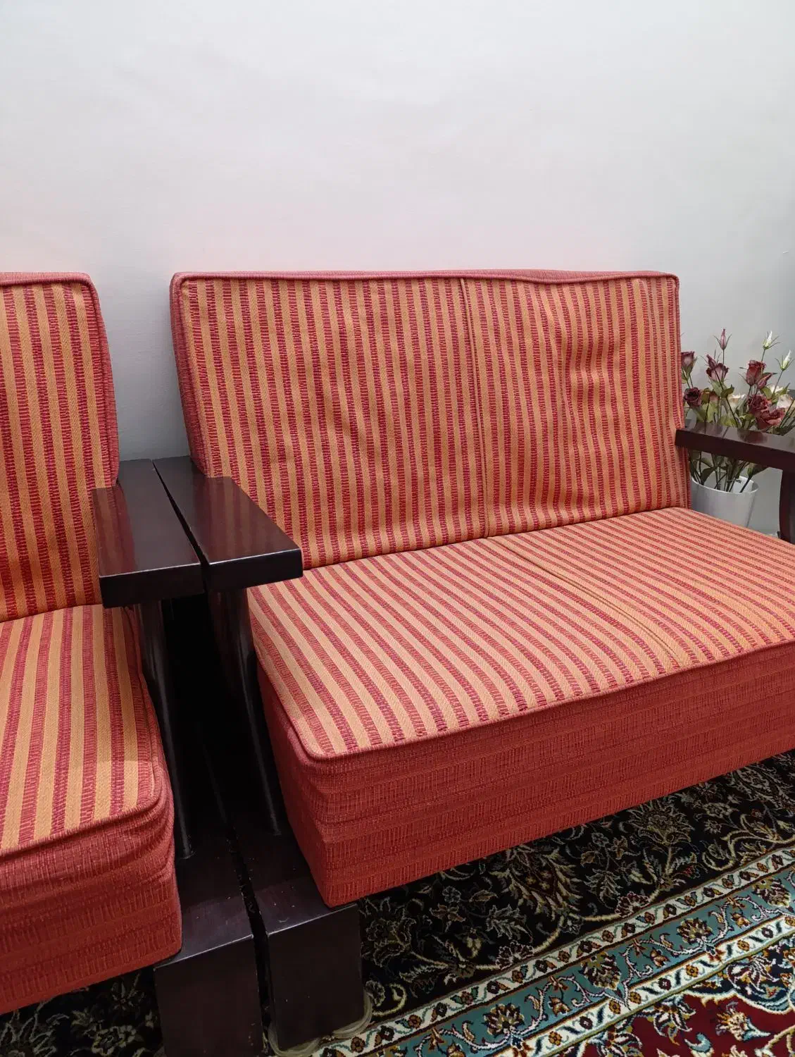 مبل راحتی|مبلمان خانگی و میز عسلی|مشهد, چهارچشمه|دیوار