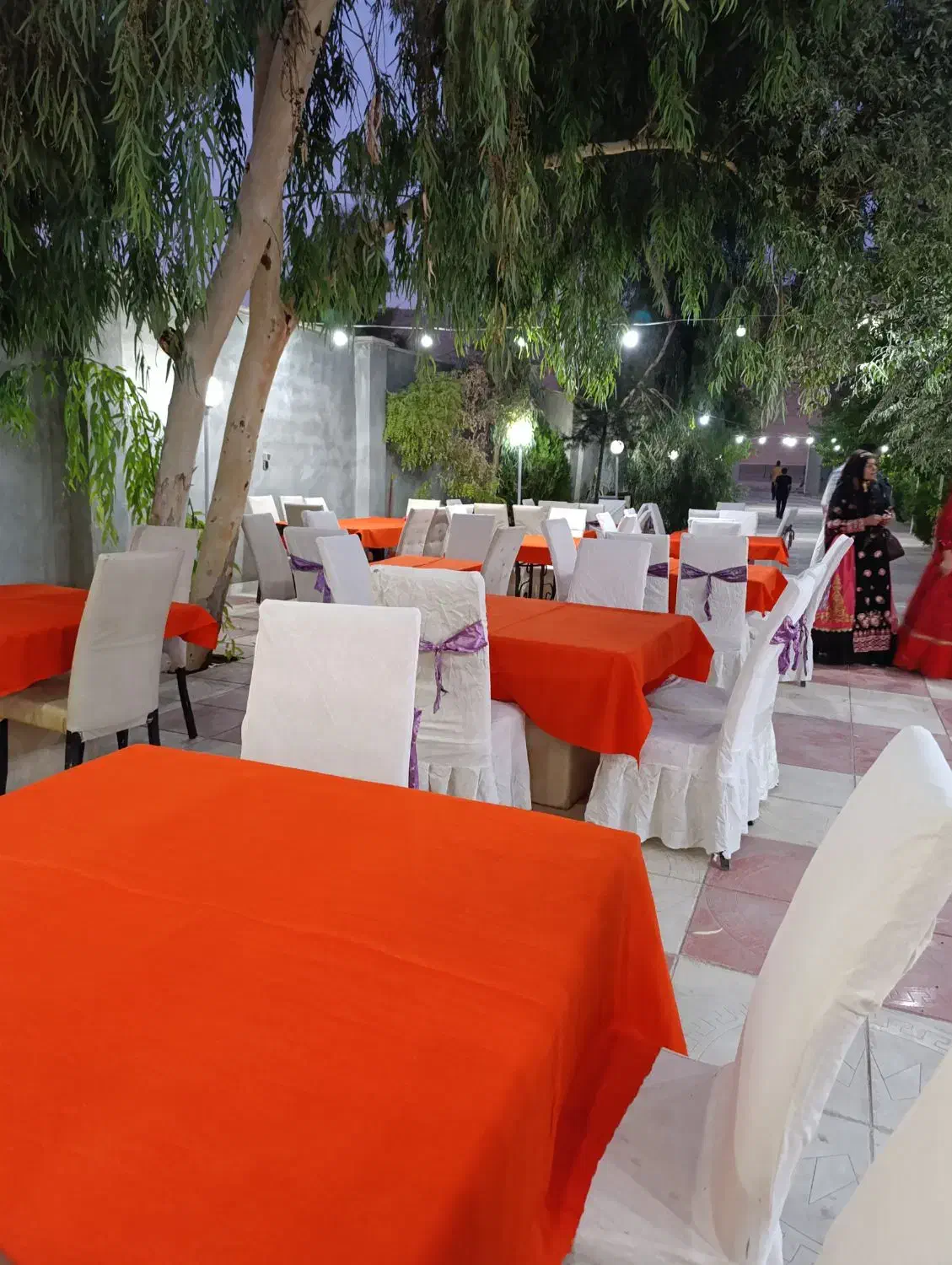 اجاره باغ تالارسالن بزرگ. ارائه صفرتاصدتشریفات.|خدمات پذیرایی، مراسم|شیراز, بید زرد|دیوار