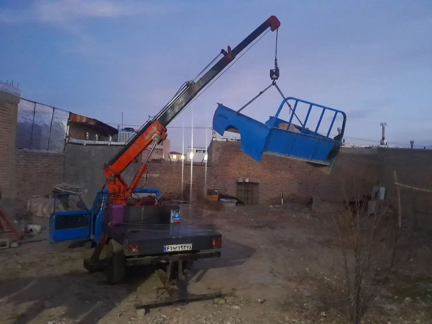 جرثقیل نیسان یدککش یدکش امدادخودرو|خدمات حمل و نقل|نهاوند, |دیوار