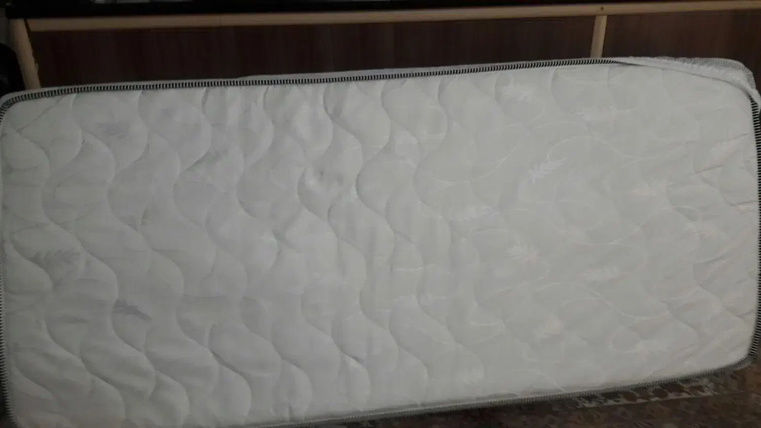 تشک|تشک تختخواب|اراک, |دیوار