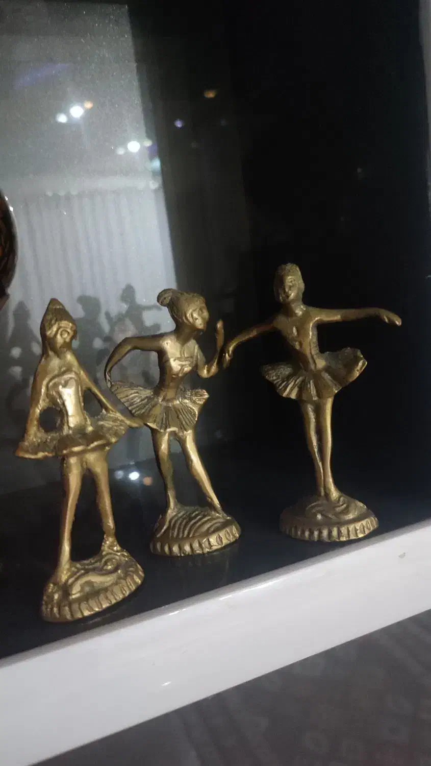 سه عدد بالرین|مجسمه، تندیس، ماکت|کرمانشاه, |دیوار