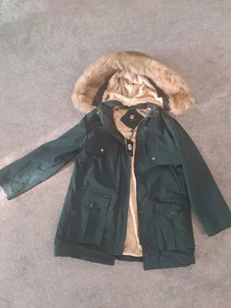 کاپشن زنانه|لباس|کاشان, درب باغ|دیوار