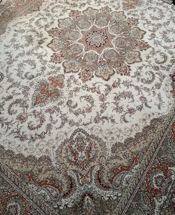 فرش ۱۲ متری|فرش|نیشابور, هفده شهریور|دیوار