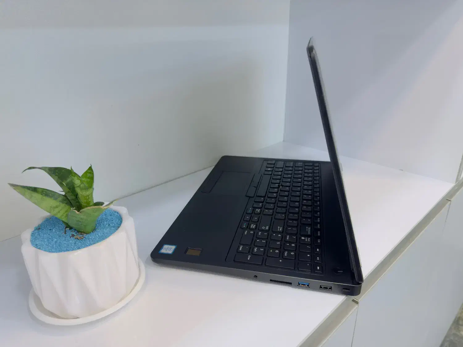 Dell 5570 لپ تاپ مهندسی ، طراحی|رایانه همراه|تهران, فلسطین (میدان انقلاب)|دیوار