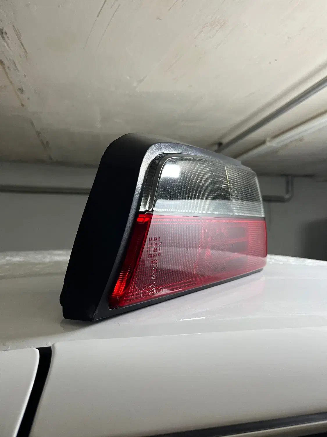 چراغ عقب سمت راست پژو پارس مدل جمساز|قطعات یدکی و لوازم جانبی|شوط, |دیوار