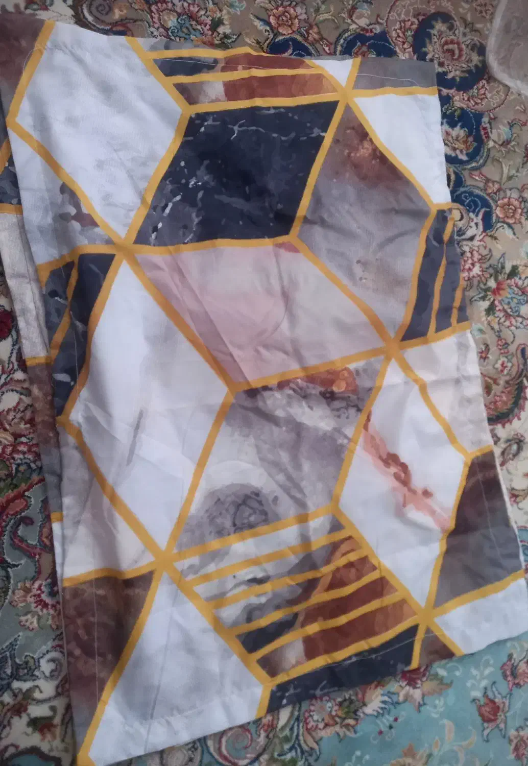 جلدبالش|رختخواب، بالش، پتو|خمینی‌شهر, |دیوار