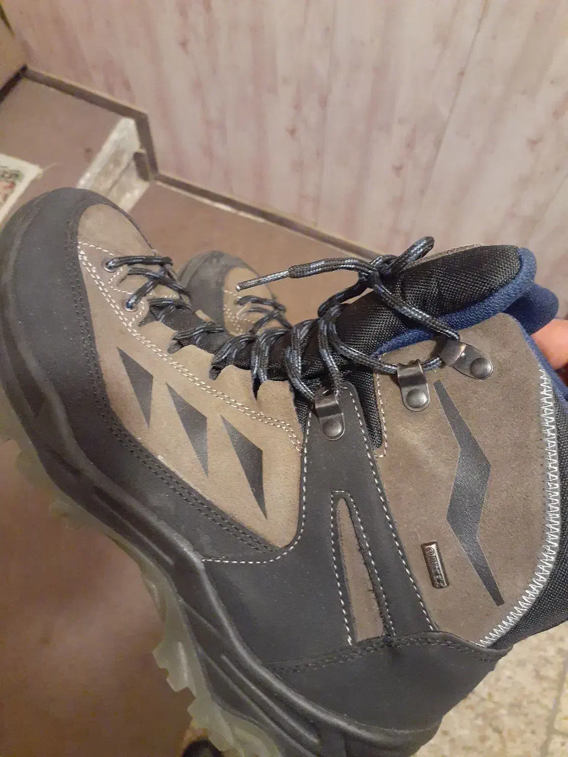 کفش|کوهنوردی و کمپینگ|انزل, |دیوار