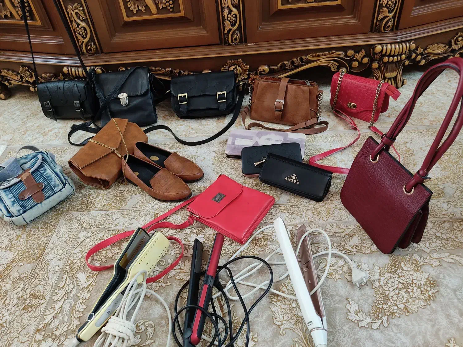 فروش کیف|کیف، کفش، کمربند|رباطکریم, رباطکریم|دیوار