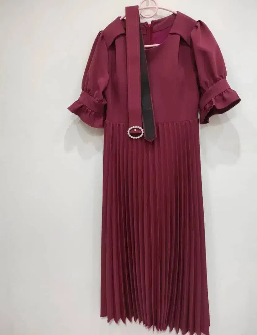 لباس مجلسی|لباس|لنجان, |دیوار