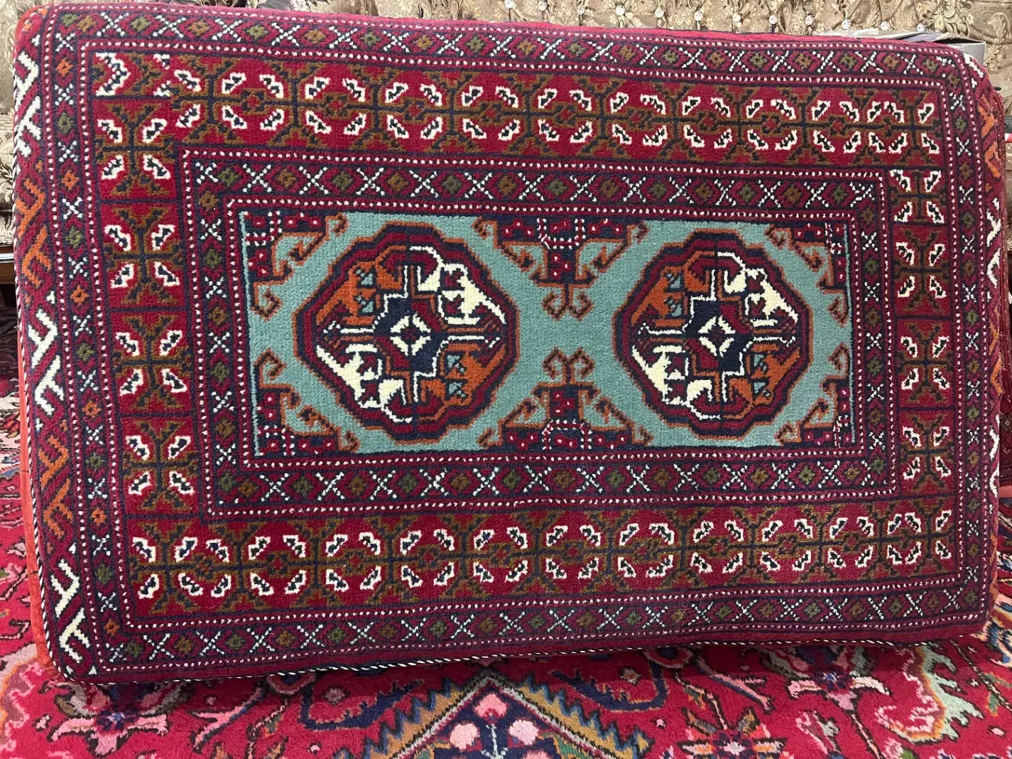 قالیچه و پشتی دستبافت ترکمن|فرش|آق قلا, |دیوار