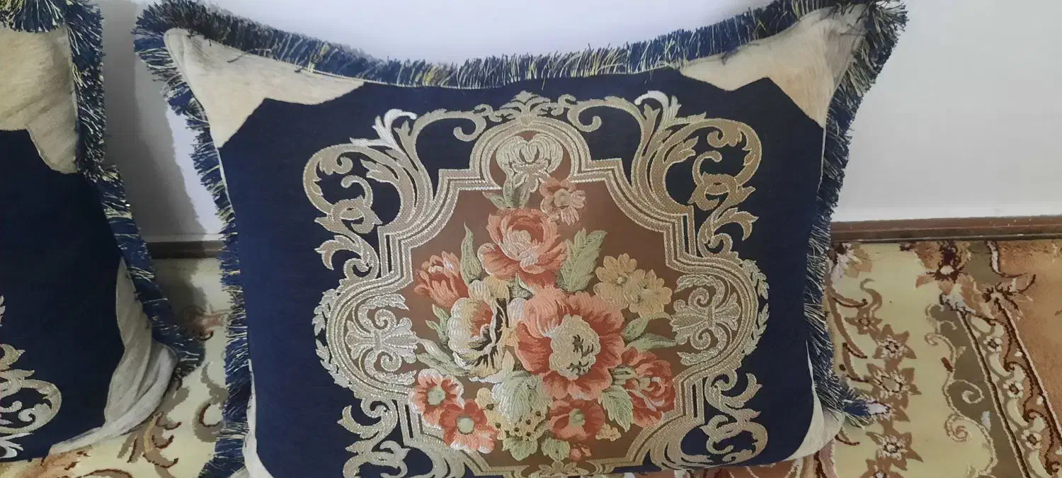 ۸عدد پشتی سنتی با روکش|پشتی|قشم, |دیوار