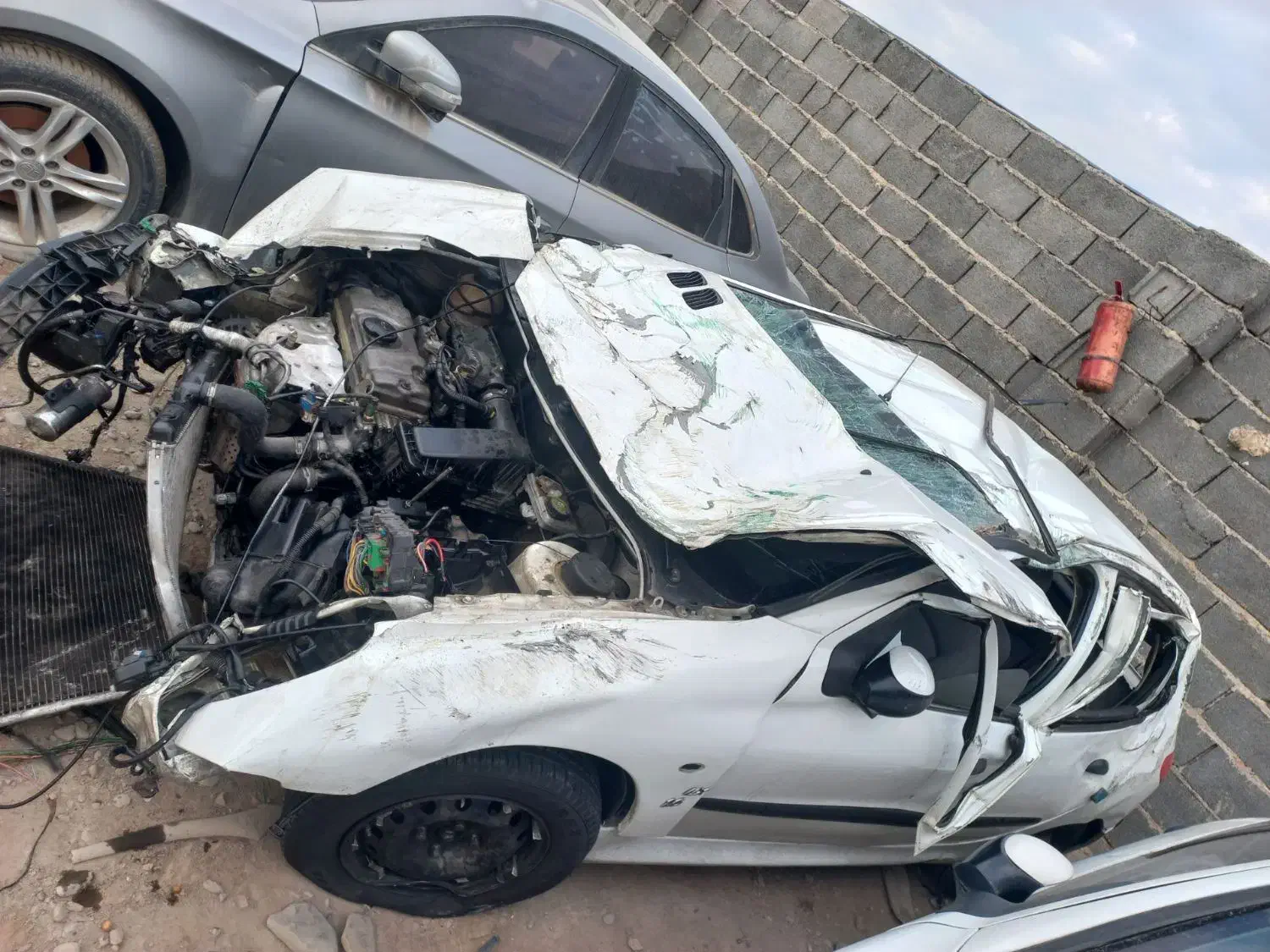 تصادفی|قطعات یدکی و لوازم جانبی|ورامین, خیر آباد|دیوار