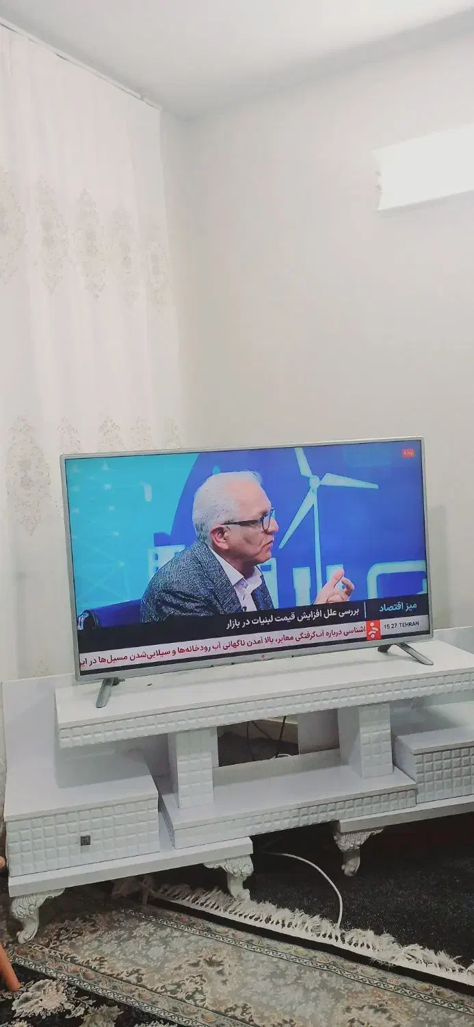 فروش تلویزیون ومیز وبوفه|تلویزیون و پروژکتور|گرگان, |دیوار