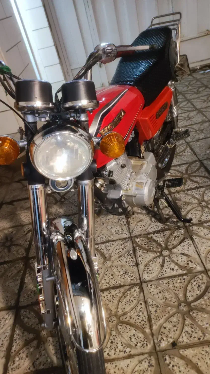 موتور هوندا 125 و جترو تریل 200سی سی|موتورسیکلت|زاینده رود, |دیوار