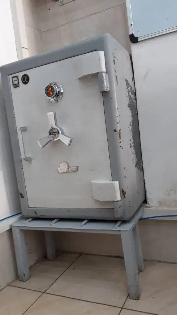 گاو صندوق کاوه مدل ۵۵۰ رمزدار|دفتر کار|تاکستان, |دیوار