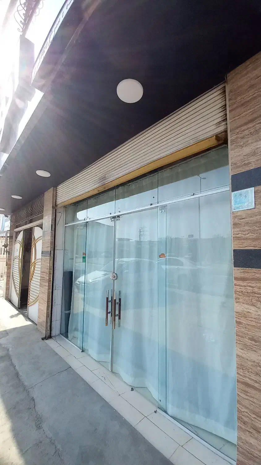 ساختمان تجاری مسکونی ۱۶۰ متر با مغازه تجاری ۴۰متری|فروش مغازه و غرفه|آمل, |دیوار