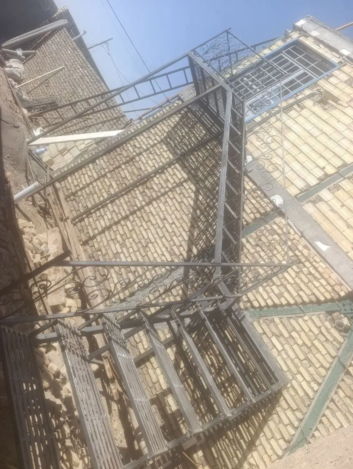 راه پله ساختمان|مصالح و تجهیزات ساختمان|کاشمر, |دیوار