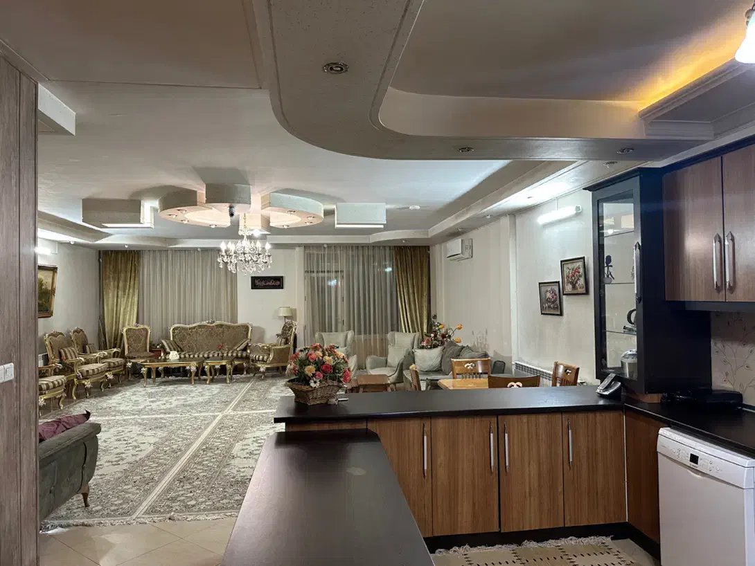 ابتدای خیابان رضاشهر لوکیشن فوق العاده۱۷۲ متر فول|فروش آپارتمان|مشهد, رضاشهر|دیوار