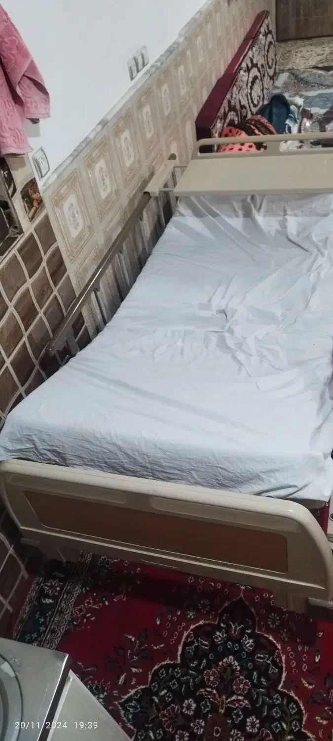 اجاره  2 تخت بیمارستانی|آرایشی، بهداشتی، درمانی|ساوه, |دیوار