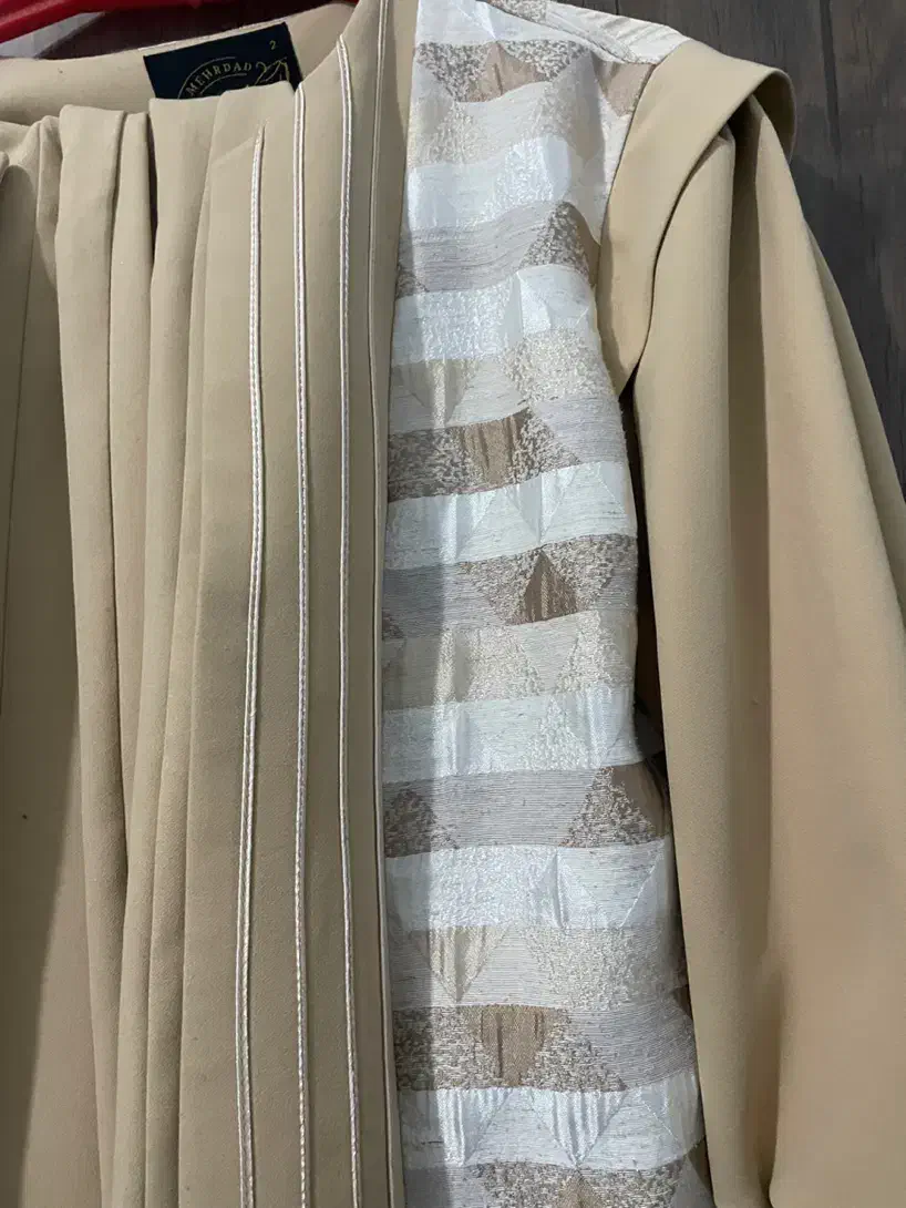 مانتو مجلسی کرم|لباس|قائن, |دیوار