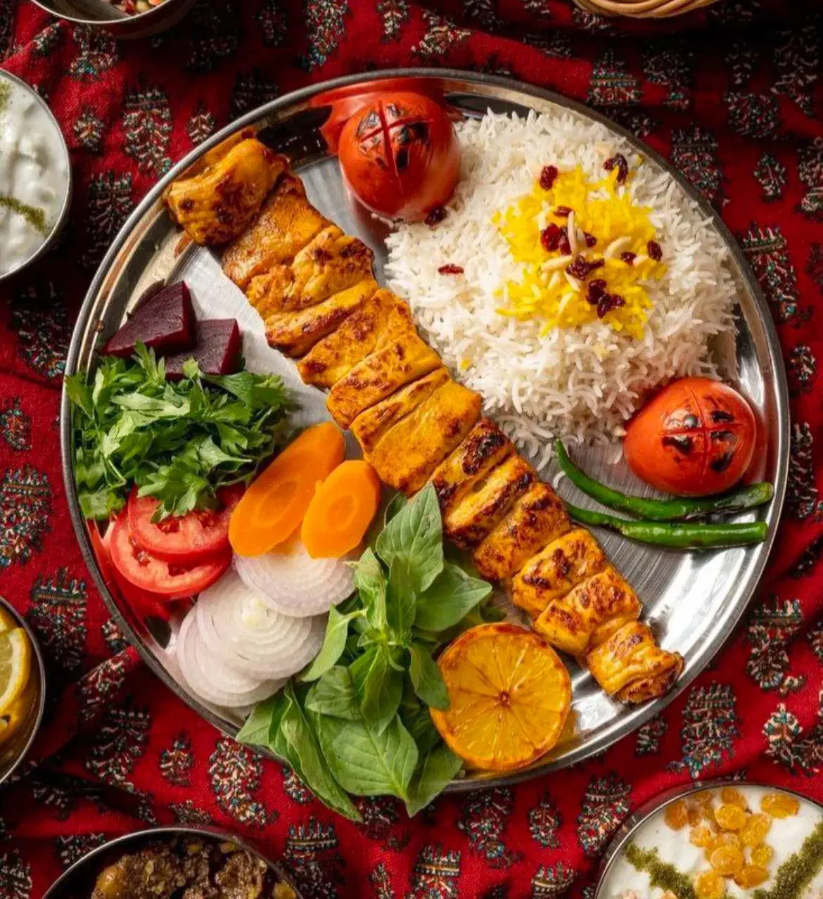 نیازمندآشپز خانم و کمک آشپز،پیک موتوری آقا|استخدام خدمات فروشگاه و رستوران|قرچک, شهرک گلها|دیوار