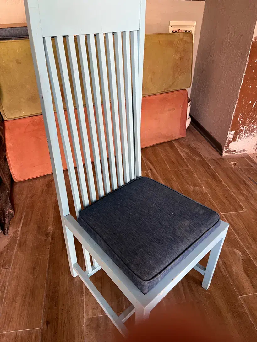 صندلی و میز رستوران.  کافی شاپ|کافیشاپ و رستوران|لواسان, |دیوار