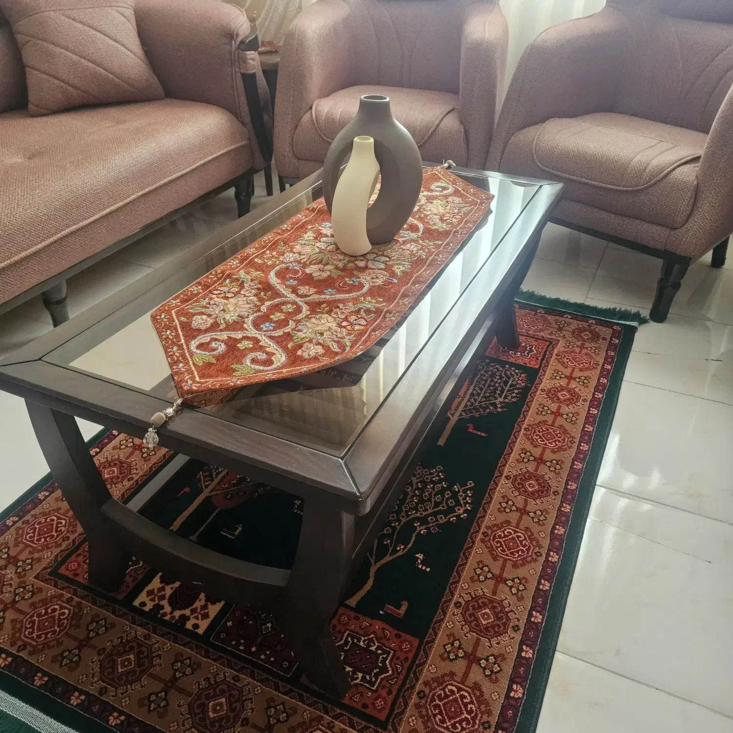 میز فوق العاده سالم جلومبلی|مبلمان خانگی و میز عسلی|پردیس, فاز ۱۱|دیوار
